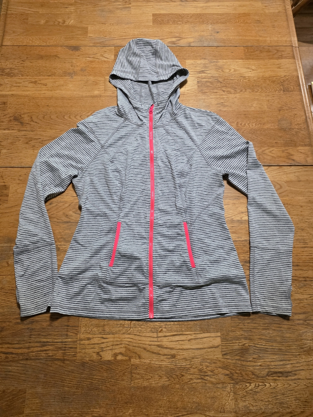 Lukka Gorpcore Running Workout Streetwear Hooded Thumb Jacket